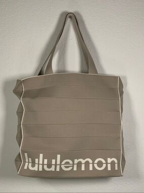 🆕 lululemon Fold It Hold It Taupe Tote with Cream Logo 22L SOLD OUT